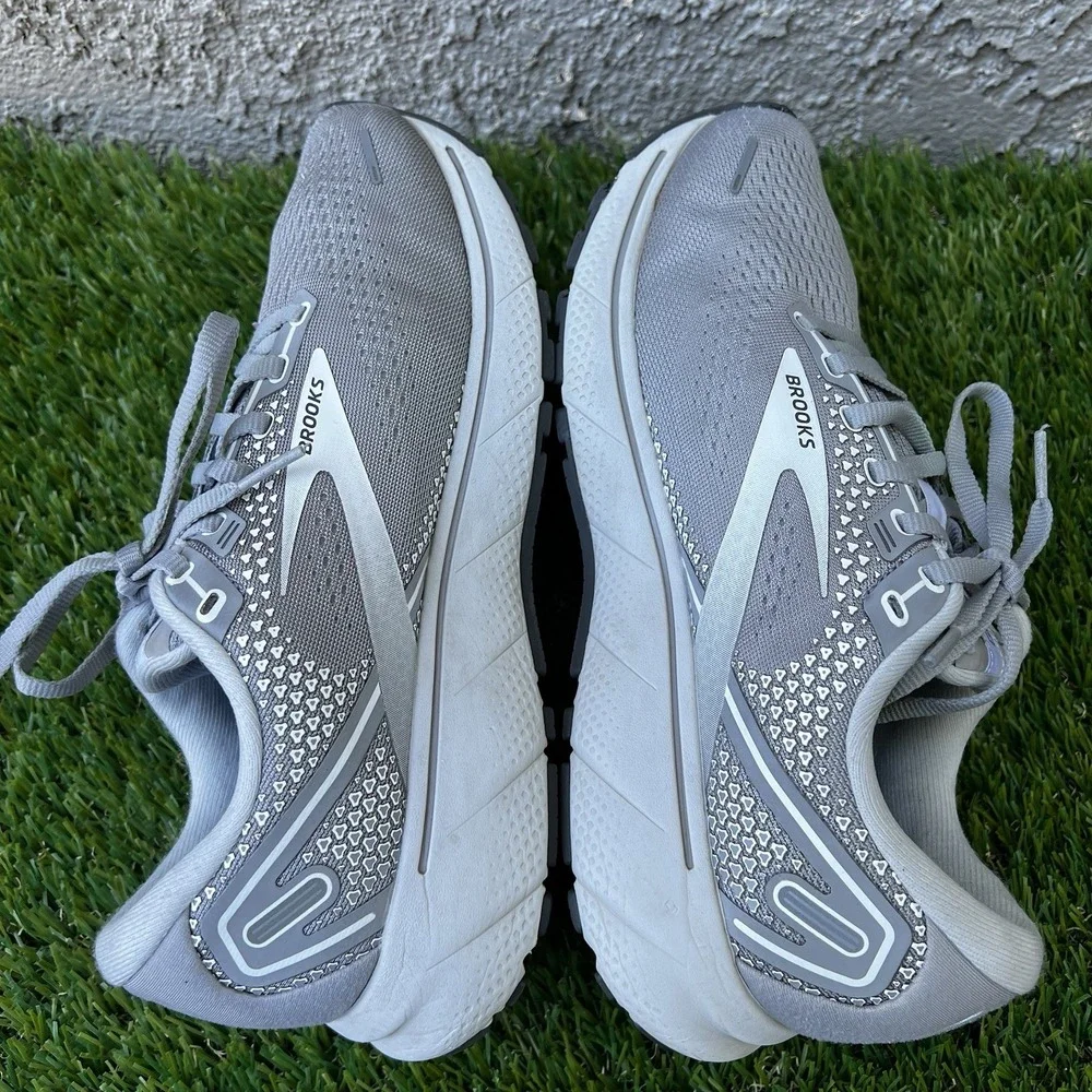 Brooks Shoes Women Size 9.5 Wide Ghost 14 Running Grey Neutral No Insoles